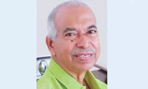 വി. കുഞ്ഞികൃഷ്ണനെ പൂട്ടാൻ സി.പി.എം, പരാതിപ്രളയം