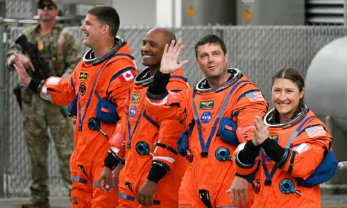 ചരിത്രം കുറിച്ച് ക്രിസ്റ്റീനയും ഗ്ലോവറും