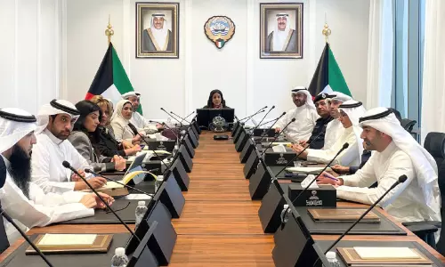 തുറമുഖങ്ങളുടെ പ്രവർത്തനങ്ങൾ അവലോകനം ചെയ്തു