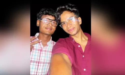 സഹപാഠികൾ മരണത്തിലും ഒന്നിച്ചു