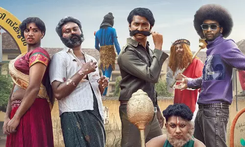 വാഴ 2 ബോക്സ് ഓഫീസിൽ കുതിക്കുന്നു; ആദ്യ ദിനം നേടിയത് അഞ്ച് കോടിയിലേറെ