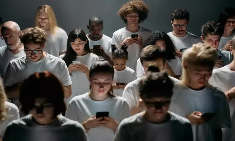 ബ്രിട്ടനിൽ സോഷ്യൽ മീഡിയയുടെ സ്വാധീനം കുറയുന്നു; ഉപയോഗത്തിൽ വൻ ഇടിവെന്ന് സർവേ റിപ്പോർട്ട്