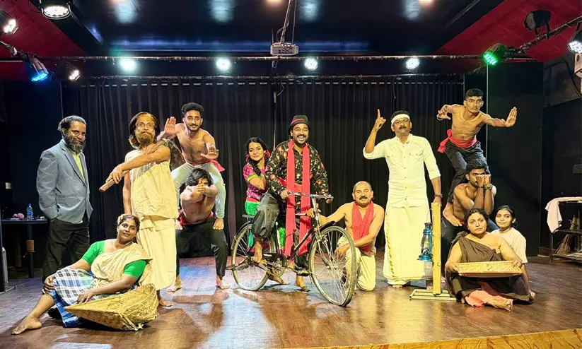 അപ്പാനി ശരത്ത് വീണ്ടും അരങ്ങിൽ; തുടരണമീ വിജയഗാഥ അവതരിപ്പിച്ചു