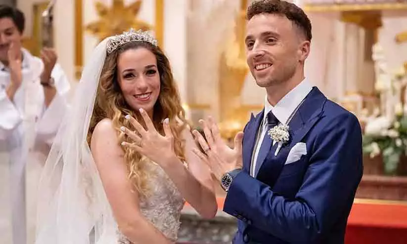 ഒരു മറുവിളിക്കായി റൂട്ട് ഇന്നും കാത്തിരിക്കുന്നു; ജോട്ട പോയത് ആ വിവാഹ വീഡിയോ കാണാതെ... ഒരു മറുവിളിക്കായി റൂട്ട് ഇന്നും കാത്തിരിക്കുന്നു; ജോട്ട പോയത് ആ വിവാഹ വീഡിയോ കാണാതെ...