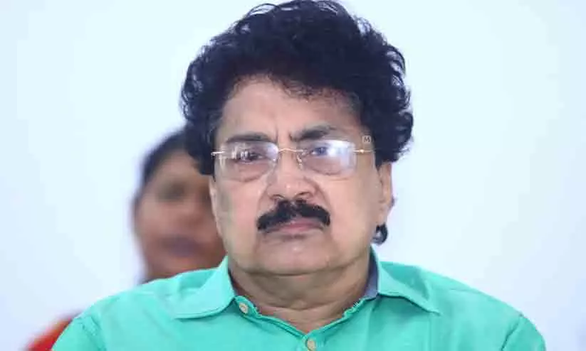 പിണറായി വിജയനുമായുള്ള ബന്ധം മുറിച്ചെറിയാനാകില്ല, താനിപ്പോഴും സഖാവ് തന്നെ -പി.കെ. ശശി പിണറായി വിജയനുമായുള്ള ബന്ധം മുറിച്ചെറിയാനാകില്ല, താനിപ്പോഴും സഖാവ് തന്നെ -പി.കെ. ശശി