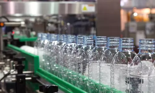 പശ്ചിമേഷ്യൻ സംഘർഷം; പ്ലാസ്റ്റിക് -ഗ്ലാസ് നിർമാണ മേഖല കടുത്ത പ്രതിസന്ധിയിൽ