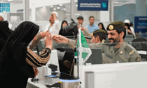 ​ ഉംറ-സന്ദർശന വിസ കാലാവധി കഴിഞ്ഞവർക്ക് പിഴയില്ലാതെ മടങ്ങാം; നടപടി തുടങ്ങി ഹജ്ജ് ഉംറ മന്ത്രാലയം