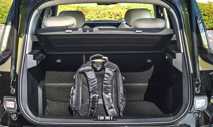 സി.എൻ.ജി കാറുകൾക്ക് സ്ഥലമില്ലെന്ന പരാതി വേണ്ട; ഡ്യുവൽ സിലിണ്ടർ സാങ്കേതിക വിദ്യയുമായി വിപണി കീഴടക്കാൻ അഞ്ച് മോഡലുകൾ സി.എൻ.ജി കാറുകൾക്ക് സ്ഥലമില്ലെന്ന പരാതി വേണ്ട; ഡ്യുവൽ സിലിണ്ടർ സാങ്കേതിക വിദ്യയുമായി വിപണി കീഴടക്കാൻ അഞ്ച് മോഡലുകൾ