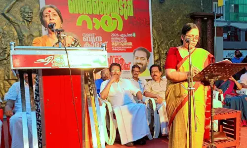 മോദിയും രാഹുൽ ഗാന്ധിയും തമ്മിൽ മത്സരമാണ്; നുണ പറഞ്ഞ് ആര് ഒന്നാംസ്ഥാനം നേടുമെന്നതിൽ -ബൃന്ദ കാരാട്ട്