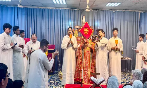 ഈസ്റ്റർ ശുശ്രൂഷയും വിശുദ്ധ കുർബാനയും