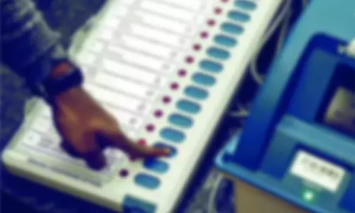 വോട്ടിങ് മെഷീനുകളുടെ കമീഷനിങ് പൂർത്തിയായി