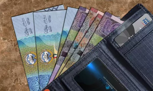 സ്വകാര്യ സ്ഥാപനങ്ങളിൽ ശമ്പള കാലതാമസം അനുവദിക്കില്ല