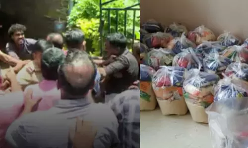 വാടാനപ്പള്ളിയിലെ കിറ്റ് വിവാദം; പ്രതിഷേധിച്ച കോൺഗ്രസ് പ്രവർത്തകരെ അറസ്റ്റ് ചെയ്തു നീക്കി