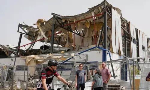 ‘എല്ലാം ശൂന്യം’; ഇറാന്റെ മിസൈൽ ആക്രമണത്തിൽ ഇസ്രായേൽ ഡ്രോൺ ഫാക്ടറി പൂർണമായും തകർന്നു ‘എല്ലാം ശൂന്യം’; ഇറാന്റെ മിസൈൽ ആക്രമണത്തിൽ ഇസ്രായേൽ ഡ്രോൺ ഫാക്ടറി പൂർണമായും തകർന്നു