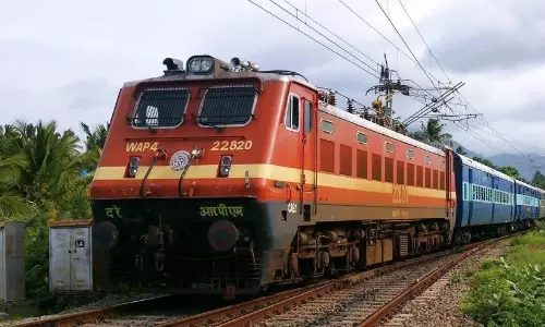 ട്രെയിൻ യാത്ര ഇനി സുഖകരമാകും; അത്യാധുനിക രീതിയിൽ കോച്ചുകൾ നവീകരിക്കുമെന്ന് കേന്ദ്ര റെയിൽവേ മന്ത്രി