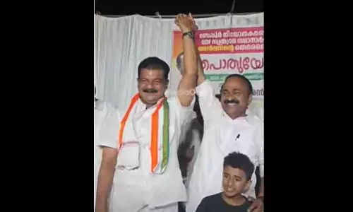 ‘അൻവർ ജയിച്ചാൽ വെറും എം.എൽ.എ ആയിരിക്കില്ല, ബേപ്പൂരിന് ഒരു സമ്മാനം ഉണ്ടാകും, മനസ്സിലായല്ലോ’ -വൻപ്രഖ്യാപനവുമായി വി.ഡി. സതീശൻ ‘അൻവർ ജയിച്ചാൽ വെറും എം.എൽ.എ ആയിരിക്കില്ല, ബേപ്പൂരിന് ഒരു സമ്മാനം ഉണ്ടാകും, മനസ്സിലായല്ലോ’ -വൻപ്രഖ്യാപനവുമായി വി.ഡി. സതീശൻ