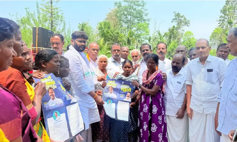 ആവേശക്കൊടുമുടിയിലേക്ക്; പ്രിയങ്ക ഗാന്ധി നാളെ ജില്ലയിൽ ആവേശക്കൊടുമുടിയിലേക്ക്; പ്രിയങ്ക ഗാന്ധി നാളെ ജില്ലയിൽ