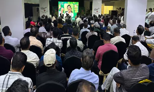 നാ​ടി​െൻറ വി​ക​സ​ന​വും ക്ഷേ​മ​വും ച​ർ​ച്ച ചെ​യ്യാ​തെ പ്ര​തി​പ​ക്ഷം ഒ​ളി​ച്ചോ​ടു​ന്നു: എം. ​സ്വ​രാ​ജ്