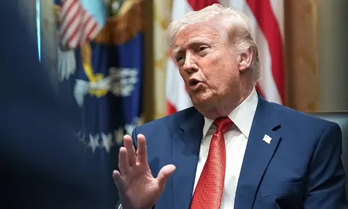 ‘ചൊവ്വാഴ്ച രാത്രി 8 മണി!’; ഹുർമുസ് കടലിടുക്ക് തുറക്കാൻ ഇറാന് ട്രംപിന്റെ പുതിയ സമയപരിധി; നഷ്ടപരിഹാരമില്ലാതെ പിന്നോട്ടില്ലെന്ന് ഇറാൻ