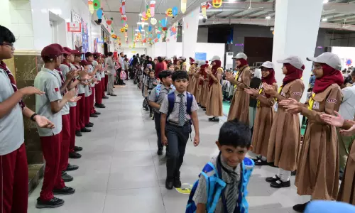 എം.​ഇ.​എ​സ് ഇ​ന്ത്യ​ൻ സ്കൂ​ൾ ഈ​വ​നി​ങ് ഷി​ഫ്റ്റ് ക്ലാ​സു​ക​ൾ ആ​രം​ഭി​ച്ചു