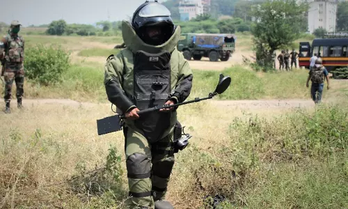 ഡൽഹി സർവകലാശാലയിലെ കോളജുകൾക്ക് ഇ-മെയിൽ വഴി ബോംബ് ഭീഷണി; ക്യാമ്പസ് ഒഴിപ്പിച്ചു