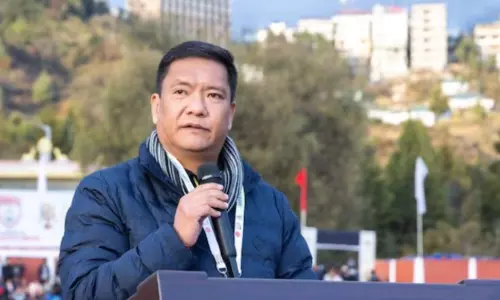 അരുണാചൽ മുഖ്യമന്ത്രിക്ക് തിരിച്ചടി; ബന്ധുക്കളുടെ കമ്പനികൾക്ക് കരാർ നൽകിയതിൽ സി.ബി.ഐ അന്വേഷണത്തിന് സുപ്രീം കോടതി ഉത്തരവ്