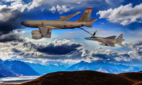 ‘അസാധാരണമായ ഒന്ന് പശ്ചിമേഷ്യൻ ആകാശത്ത് ഇപ്പോൾ സംഭവിക്കുന്നു; ഇറാനെ അപ്പാടെ തകർക്കുമെന്ന ട്രംപിന്റെ പ്രസ്താവനയോട് ചേർത്തുവെക്കാവുന്നത്’ ‘അസാധാരണമായ ഒന്ന് പശ്ചിമേഷ്യൻ ആകാശത്ത് ഇപ്പോൾ സംഭവിക്കുന്നു; ഇറാനെ അപ്പാടെ തകർക്കുമെന്ന ട്രംപിന്റെ പ്രസ്താവനയോട് ചേർത്തുവെക്കാവുന്നത്’