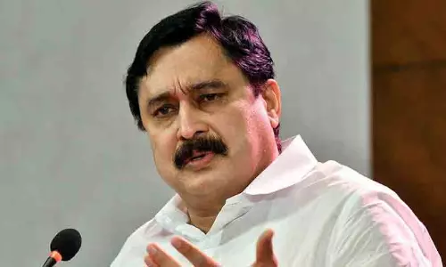 താനൂരിനെ കുറിച്ചുള്ള പാകിസ്താന് പരാമര്ശം; മന്ത്രി വി.അബ്ദുറഹിമാനെതിരെ പരാതി നല്കി യു.ഡി.എഫ് താനൂരിനെ കുറിച്ചുള്ള പാകിസ്താന് പരാമര്ശം; മന്ത്രി വി.അബ്ദുറഹിമാനെതിരെ പരാതി നല്കി യു.ഡി.എഫ്