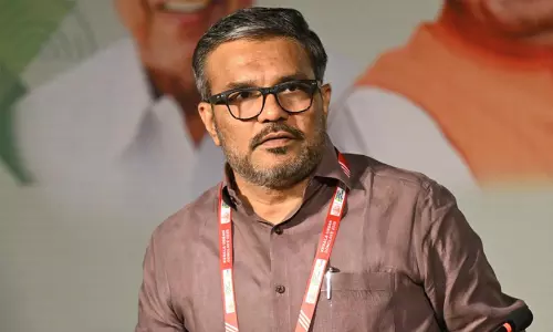 ഭാര്യയുടെ ചിത്രങ്ങൾ ഉപയോഗിച്ച് ഹീനമായ അപവാദ പ്രചാരണം നടത്തുന്നു​വെന്ന് എം.ബി.രാജേഷ്; ‘നേതൃത്വം കൊടുക്കുന്നത് ലീഗ് സൈബർ സംഘങ്ങൾ’