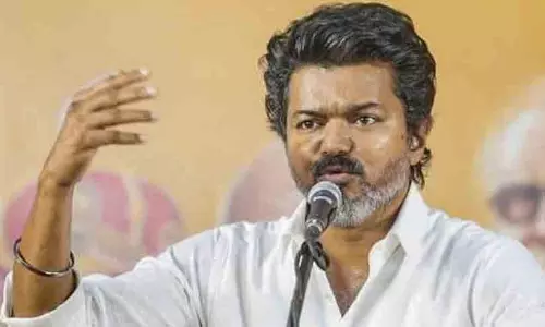 എത്ര നോവിച്ചാലും ജനങ്ങളിൽനിന്ന് മാറ്റാനാവില്ല; തൃഷയുമായുള്ള അഭ്യൂഹങ്ങളിലും കുടുംബപ്രശ്നങ്ങളിലും പ്രതികരിച്ച് വിജയ്