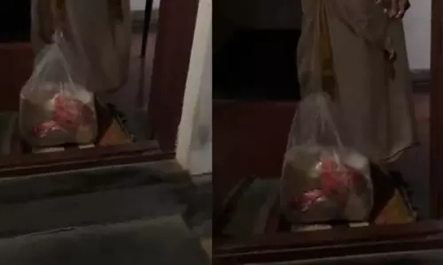 ചേലക്കരയിലും ബി.ജെ.പി കിറ്റ് വിതരണം: വോട്ട് ചെയ്യണമെന്ന് ആവശ്യം