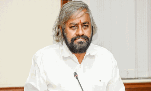 വ​ന്യ​ജീ​വി​ക​ളി​ല്‍ ജ​ന​ന നി​യ​ന്ത്ര​ണം അ​നി​വാ​ര്യം -ഈ​ശ്വ​ര്‍ ഖ​ന്ദ്രെ