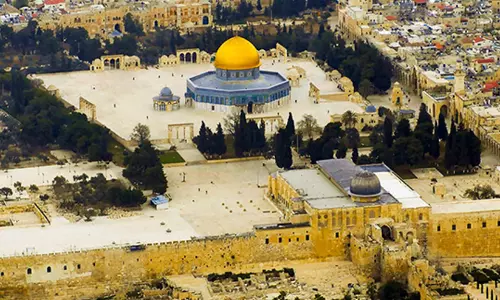 പ്രാർഥനാനിരതമായ ബാങ്കുവിളി മുഴങ്ങി; 40 ദിവസത്തിനുശേഷം മസ്ജിദുൽ അഖ്സ തുറന്നു