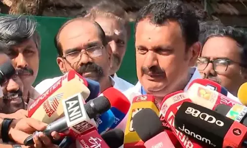 ജനം മാറ്റം ആഗ്രഹിക്കുന്നു, നൂറ് സീറ്റുകളിൽ യു.ഡി.എഫ് ജയിക്കും -കെ. മുരളീധരൻ ജനം മാറ്റം ആഗ്രഹിക്കുന്നു, നൂറ് സീറ്റുകളിൽ യു.ഡി.എഫ് ജയിക്കും -കെ. മുരളീധരൻ