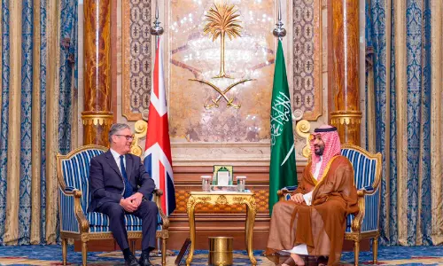 സൗദി കിരീടാവകാശിയും ബ്രിട്ടീഷ് പ്രധാനമന്ത്രിയും ജിദ്ദയിൽ കൂടിക്കാഴ്​ച നടത്തി; പ്രാദേശിക സുരക്ഷയും തന്ത്രപ്രധാന പങ്കാളിത്തവും ചർച്ചയായി