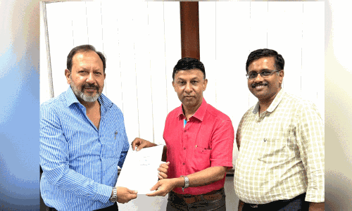 ഫീസ് വർധന, അക്കാദമിക പ്രശ്നങ്ങൾ: ഇന്ത്യൻ സ്കൂൾ ബോർഡ് ചെയർമാനെ കണ്ട് രക്ഷിതാക്കൾ