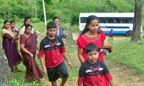 നിയമസഭാ തെരഞ്ഞെടുപ്പ്; ഒടുവിൽ വോട്ടുമായി ‘വേണാട്​’ വന്നു