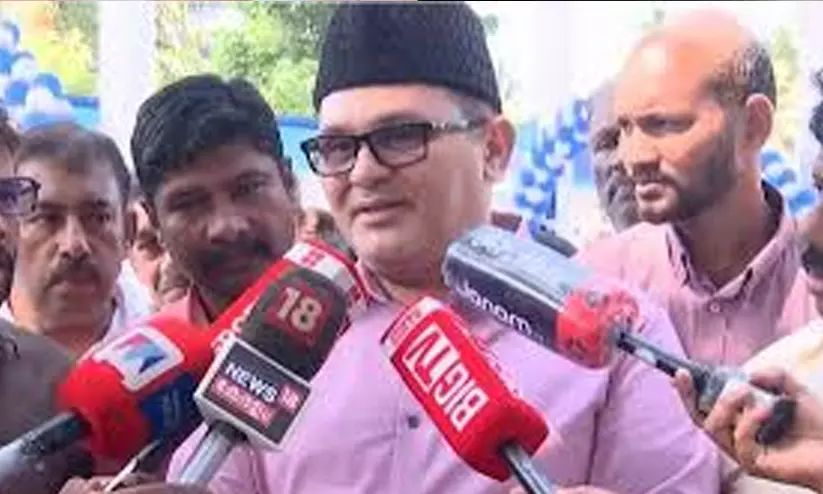 ഉപമുഖ്യമന്ത്രി പദവിക്ക് ലീഗിന് അർഹതയുണ്ട്, ഇപ്പോൾ അവകാശവാദം ഉന്നയിക്കില്ല -മുനവറലി തങ്ങൾ ഉപമുഖ്യമന്ത്രി പദവിക്ക് ലീഗിന് അർഹതയുണ്ട്, ഇപ്പോൾ അവകാശവാദം ഉന്നയിക്കില്ല -മുനവറലി തങ്ങൾ