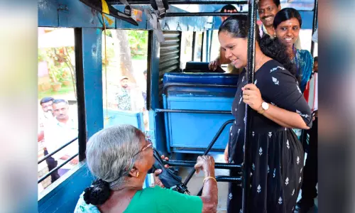 ആ മഷിയടയാളം പോലെ ആ കെട്ടഓർമകളും മായട്ടെ...