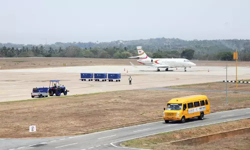 അ​ന​ധി​കൃ​ത നി​ർ​മാ​ണ​ങ്ങ​ൾ​ക്കെ​തി​രെ എ.​എ.​ഐ​യു​ടെ മു​ന്ന​റി​യി​പ്പ്