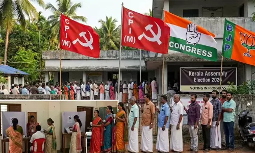 ജില്ലയിൽ കള്ളവോട്ടിന്റെ കളി...ക​ള്ള​വോ​ട്ടി​നി​ര​യാ​യ​വ​രി​ൽ ക​ന്നി​വോ​ട്ട​ർ​മാ​രും