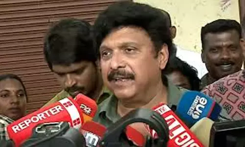 സതീശനല്ല, രാഹുൽ ഗാന്ധി വന്നാലും നടക്കില്ല: വാഹനങ്ങളുടെ മോഡിഫിക്കേഷനിൽ മറുപടിയുമായി ഗണേഷ്കുമാര് സതീശനല്ല, രാഹുൽ ഗാന്ധി വന്നാലും നടക്കില്ല: വാഹനങ്ങളുടെ മോഡിഫിക്കേഷനിൽ മറുപടിയുമായി ഗണേഷ്കുമാര്