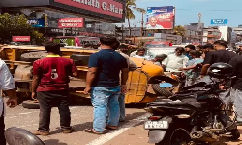 എടരിക്കോട് അപകടം; സ്ത്രീയടക്കം രണ്ടു പേർ മരിച്ചു