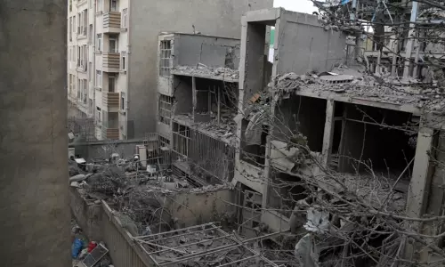 യു.എസ്-ഇസ്രായേൽ ആക്രമണത്തിൽ ഇറാനിലെ നിരവധി സിവിലിയൻ കേന്ദ്രങ്ങൾ തകർന്നതായി റെഡ് ക്രസന്റ്