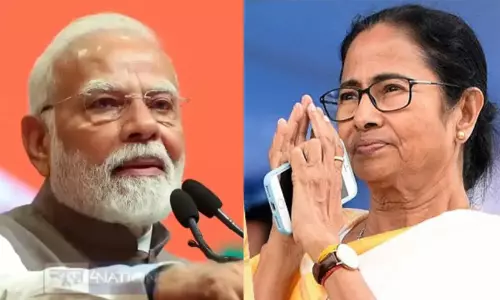 മത്സ്യ ഉൽപാദനത്തിൽ ബംഗാൾ ആത്മനിർഭർ ആയില്ലെന്ന് മോദി, മറ്റാരും അതിനെക്കുറിച്ച് വിഷമിക്കേണ്ടതില്ലെന്ന് മമത; മത്സ്യത്തെ​ച്ചൊല്ലി ബി.ജെ.പി- തൃണമൂൽ പോര്