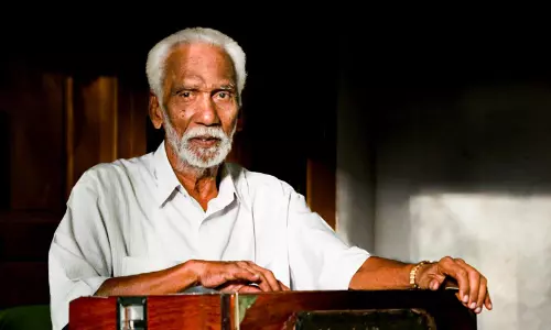 മലപ്പുറം അസീസ് ഭായ് അന്തരിച്ചു