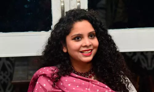 റാണ അയ്യൂബിന്‍റെ ട്വീറ്റുകൾ നീക്കം ചെയ്യാൻ നടപടി ആരംഭിച്ച് കേന്ദ്രം