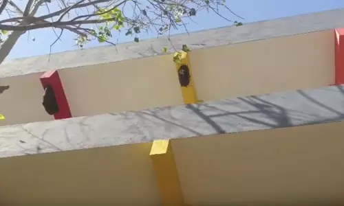 മധ്യപ്രദേശിലെ സ്കൂളിൽ തേനീച്ച ആക്രമണം; ഒമ്പതുവയസ്സുകാരൻ മരിച്ചു, നിരവധിപേർക്ക് പരിക്ക്