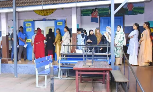 റെക്കോഡിട്ട് സ്ത്രീവോട്ടർമാർ; ഏറ്റവും കൂടുതൽ സ്ത്രീകൾ ബൂത്തിലെത്തിയ തെരഞ്ഞെടുപ്പ് റെക്കോഡിട്ട് സ്ത്രീവോട്ടർമാർ; ഏറ്റവും കൂടുതൽ സ്ത്രീകൾ ബൂത്തിലെത്തിയ തെരഞ്ഞെടുപ്പ്