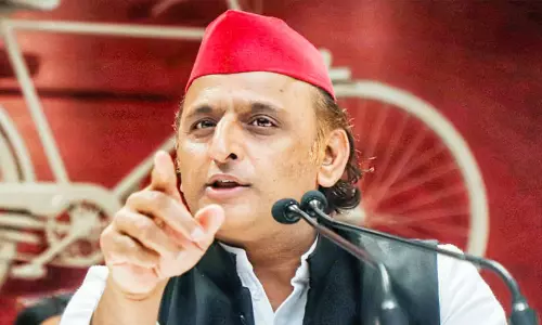 നിതീഷ് കുമാർ പ്രധാനമന്ത്രിയാകണമെന്ന് ഞങ്ങൾ ആഗ്രഹിച്ചിരുന്നു; ബി.ജെ.പി ചതിച്ചെന്ന് അഖിലേഷ് യാദവ്, വോട്ടർപട്ടികയിൽ ക്രമക്കേടെന്നും ആരോപണം നിതീഷ് കുമാർ പ്രധാനമന്ത്രിയാകണമെന്ന് ഞങ്ങൾ ആഗ്രഹിച്ചിരുന്നു; ബി.ജെ.പി ചതിച്ചെന്ന് അഖിലേഷ് യാദവ്, വോട്ടർപട്ടികയിൽ ക്രമക്കേടെന്നും ആരോപണം